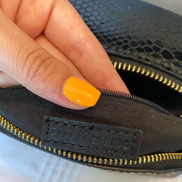 CALL IT SPRING Mini Top Handle Bag - Picture 8 of 9